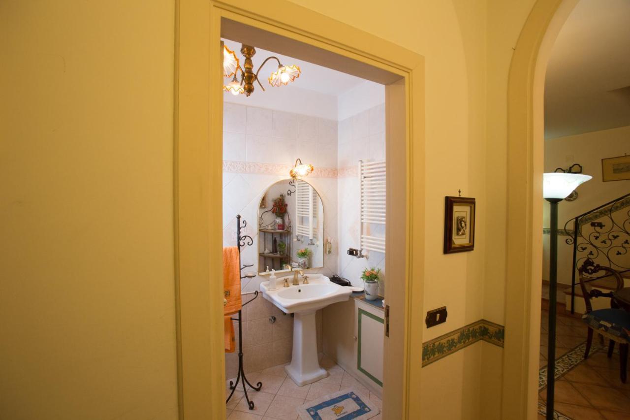 La Via Dei Presepi Bed & Breakfast Napoli Eksteriør bilde
